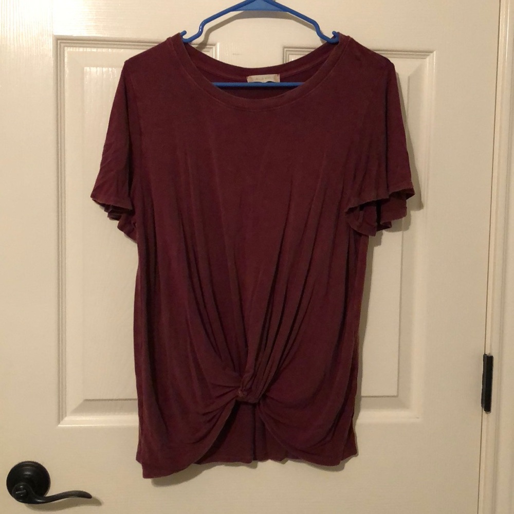 Cute maroon top!!